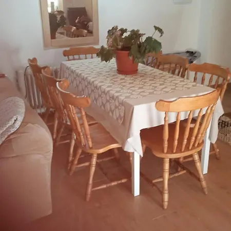 La Casa De Fidela Feriehus *